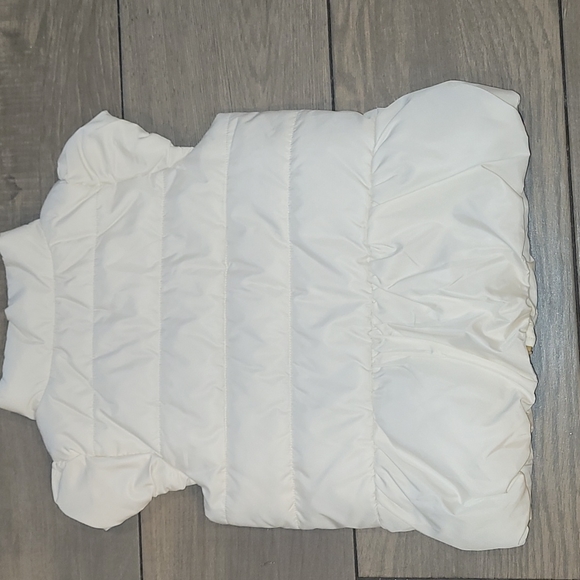 Girls 4T Nautica Bubble Vest in White with Gold Zipper. - Picture 6 of 6